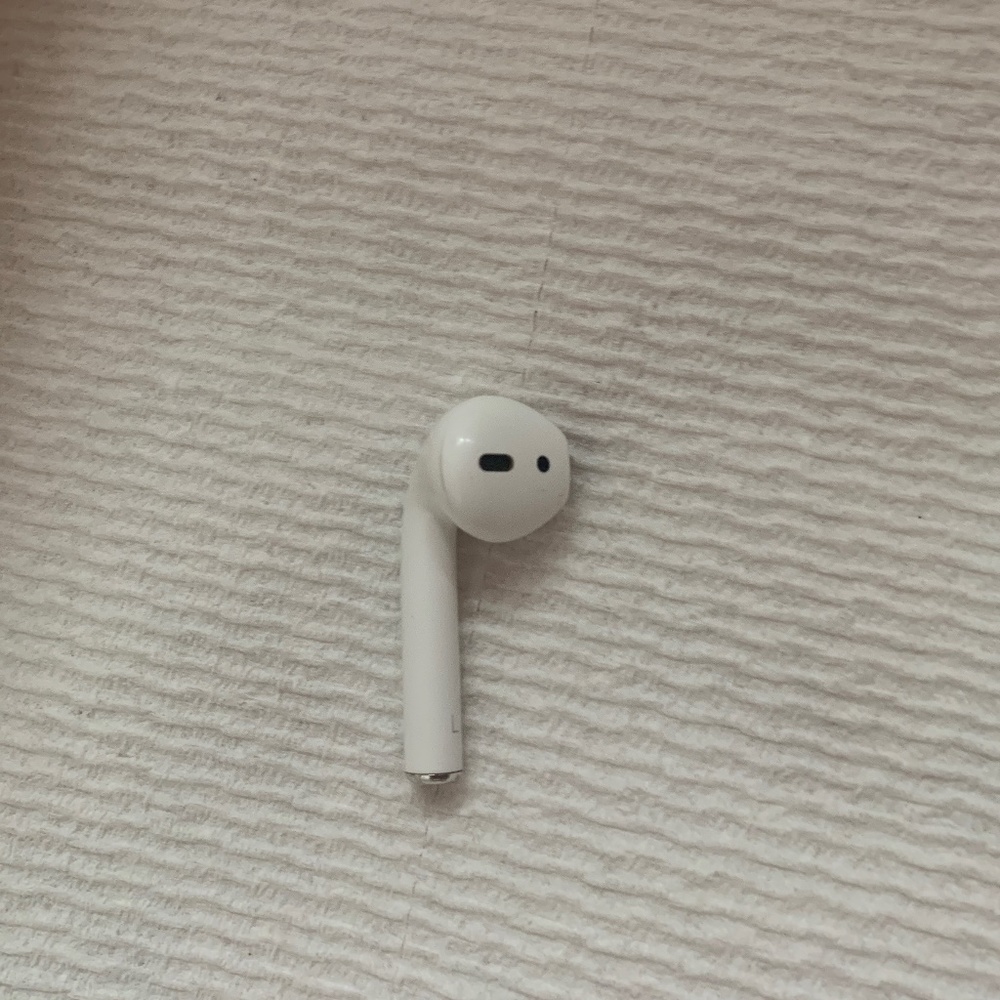 Left Airpod